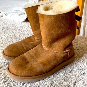 Ugg short boots